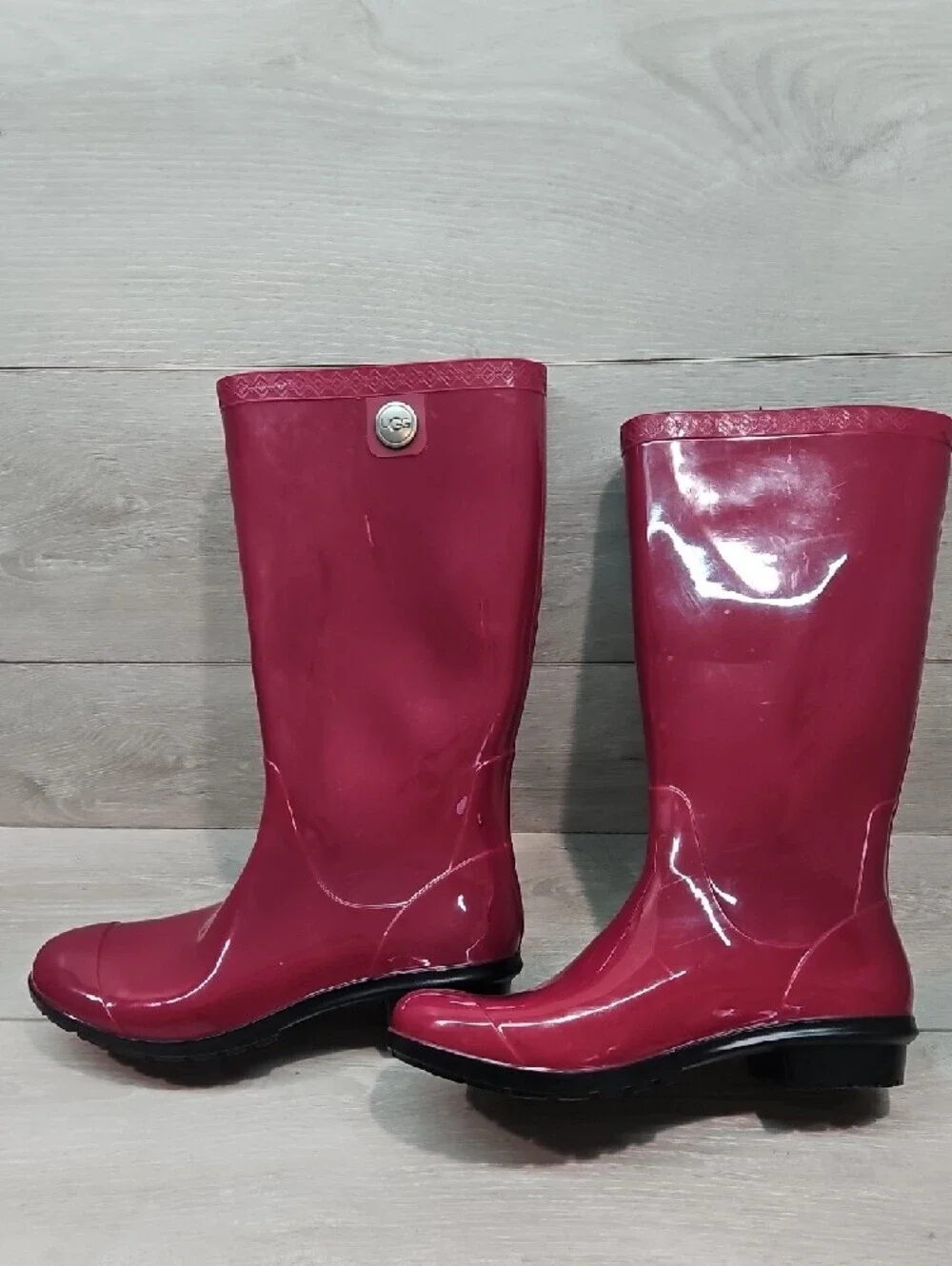 UGG Women's Glossy Raspberry Rain Boots